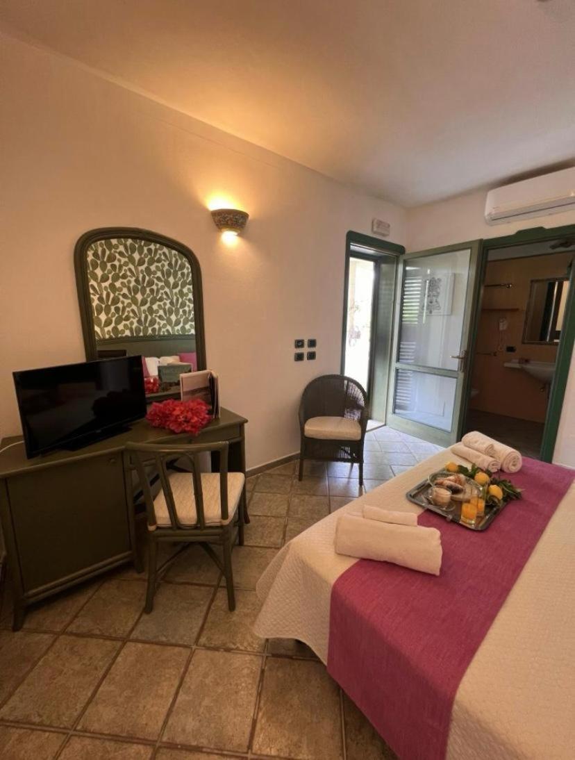Valle Di Mare Country Resort Fontane Bianche Exterior photo
